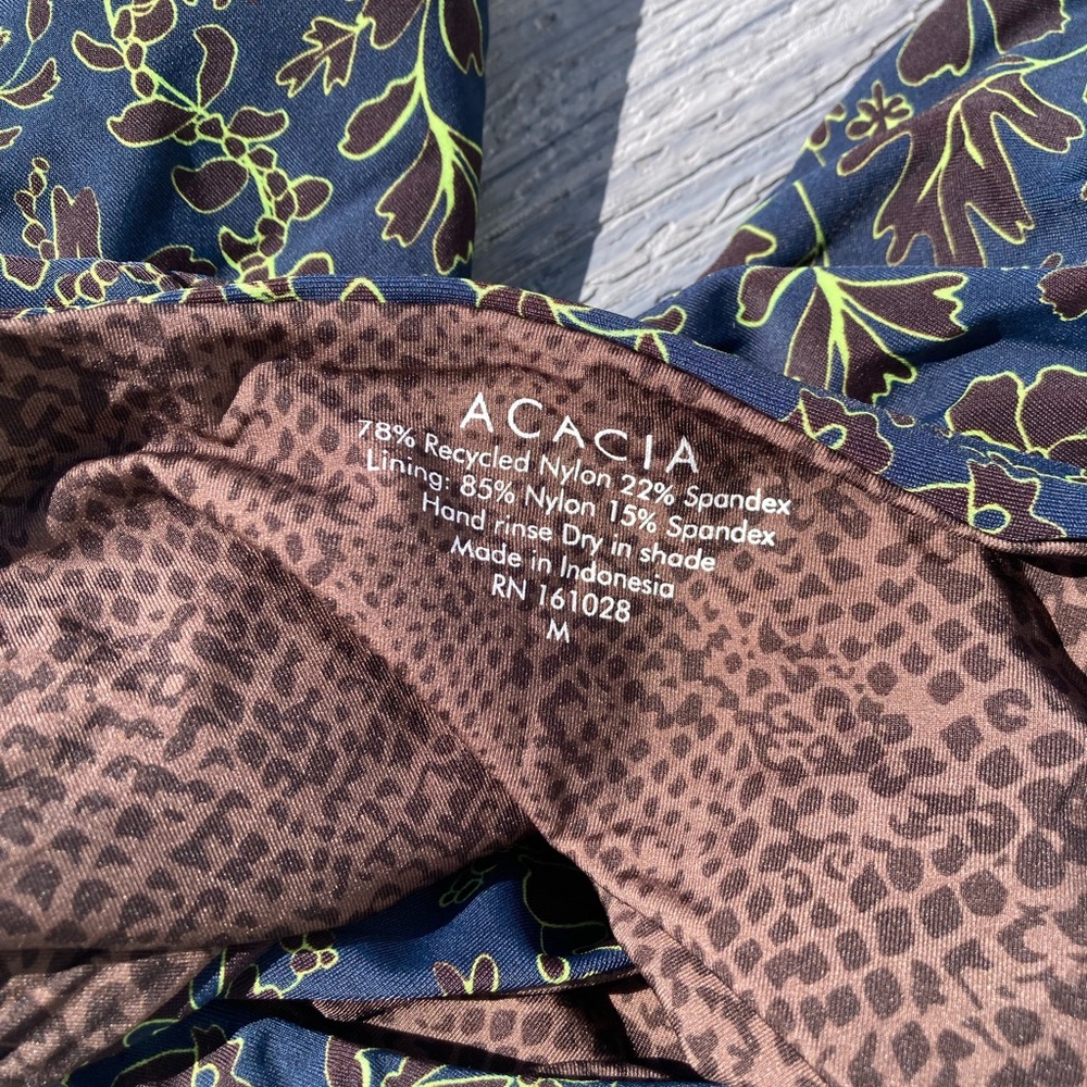 ACACIA - Amari Full Piece Cut Out Swimsuit in Oni - M - Picture 11 of 16